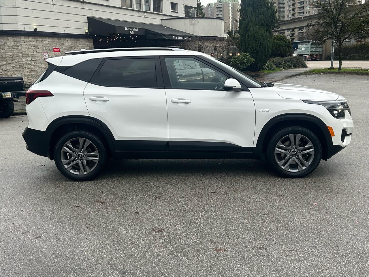 2021 Kia Seltos LX AWD - Photo #5