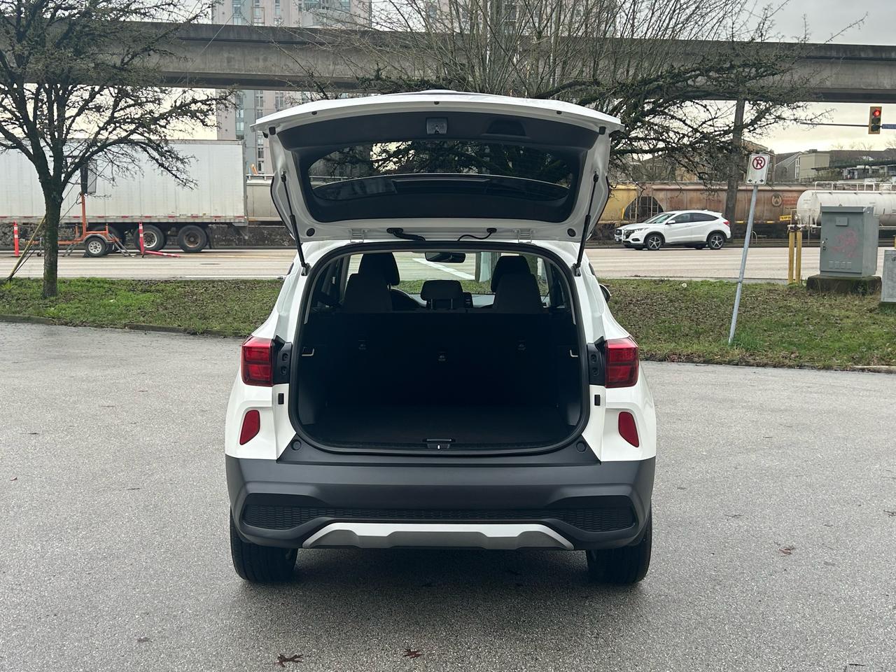 2021 Kia Seltos LX AWD - Photo #8