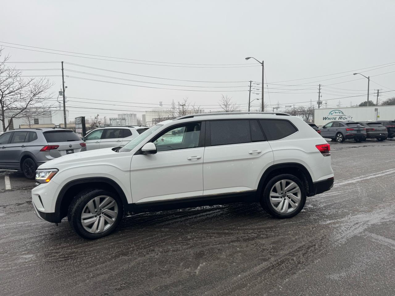 2021 Volkswagen Atlas HIGHLINE AWD 7 PASS LEATHER PANO/ROOF NAVI CAMERA Photo3