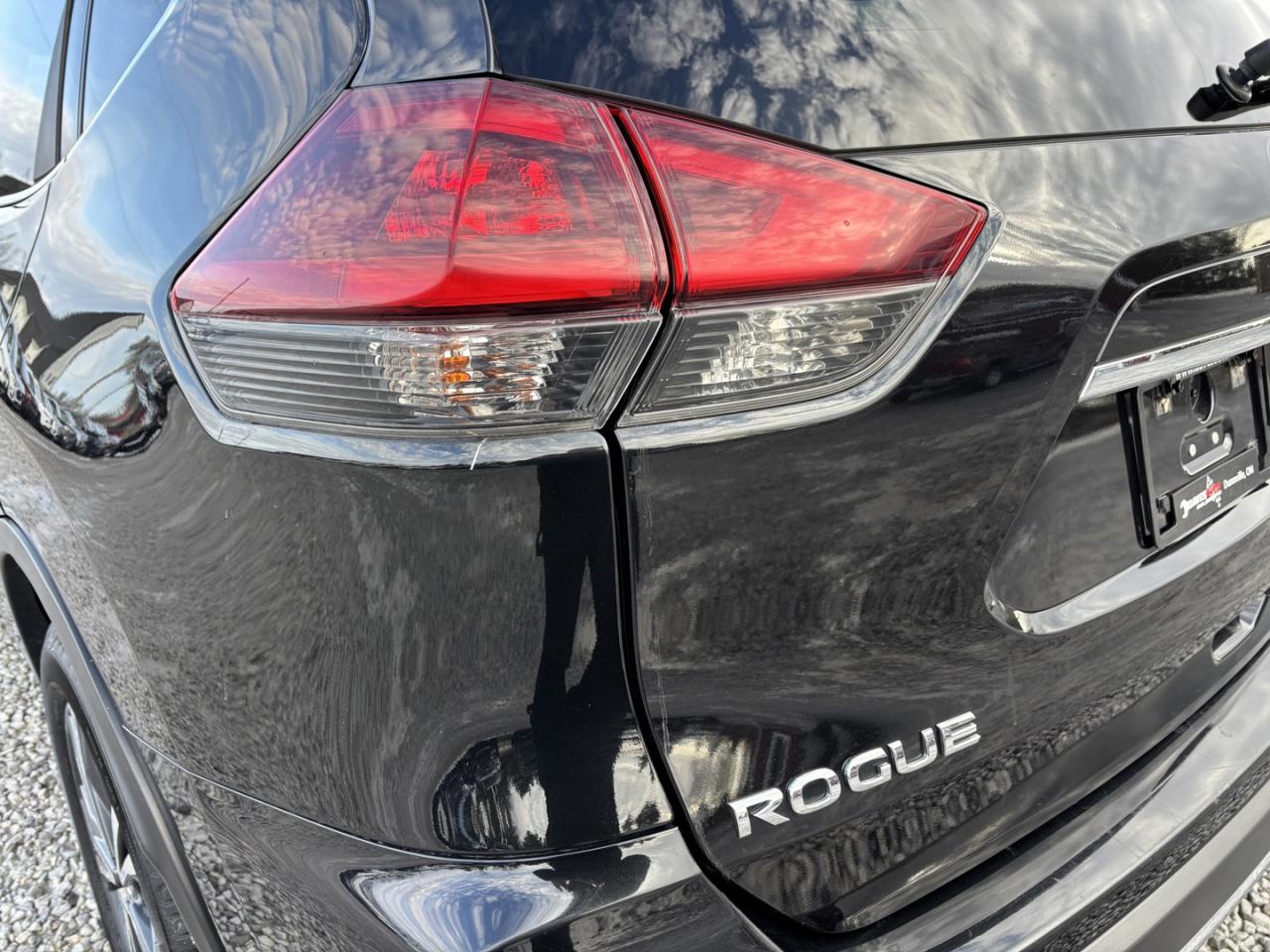 2019 Nissan Rogue S ~NO ACCIDENTS~1 OWNER~CLEAN TITLE~ Photo