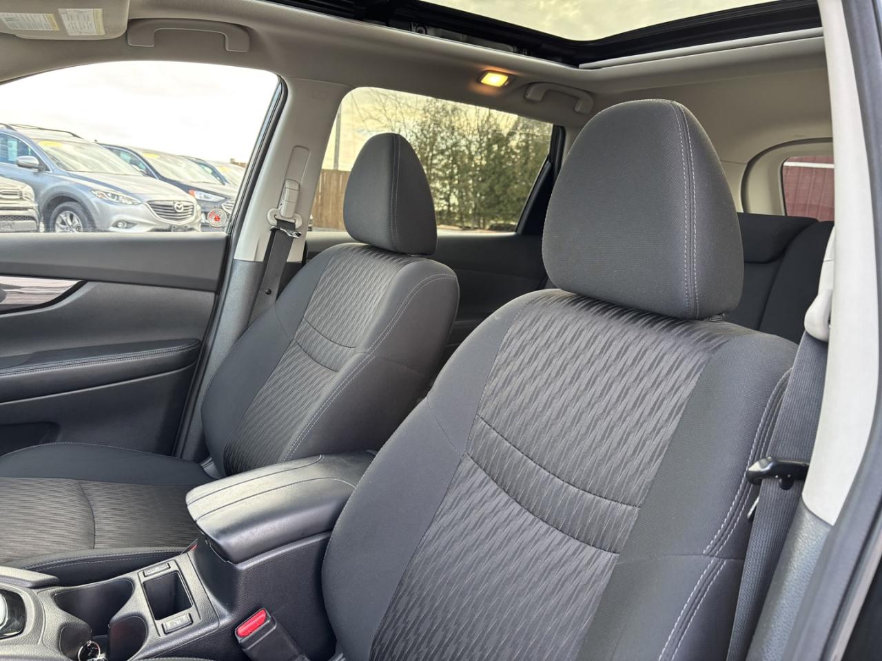 2019 Nissan Rogue S ~NO ACCIDENTS~1 OWNER~CLEAN TITLE~ Photo