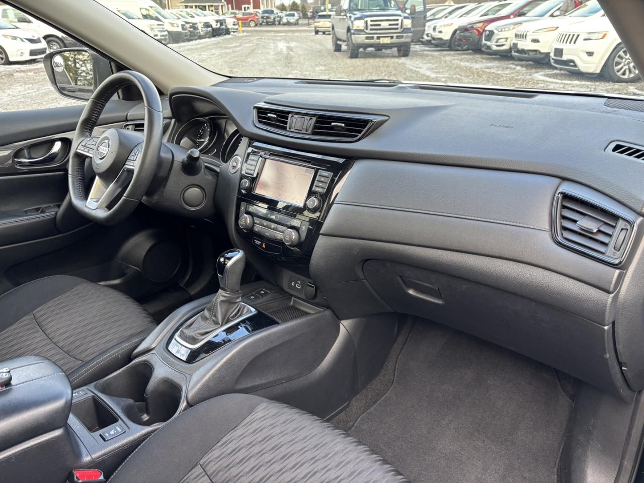 2019 Nissan Rogue S ~NO ACCIDENTS~1 OWNER~CLEAN TITLE~ Photo