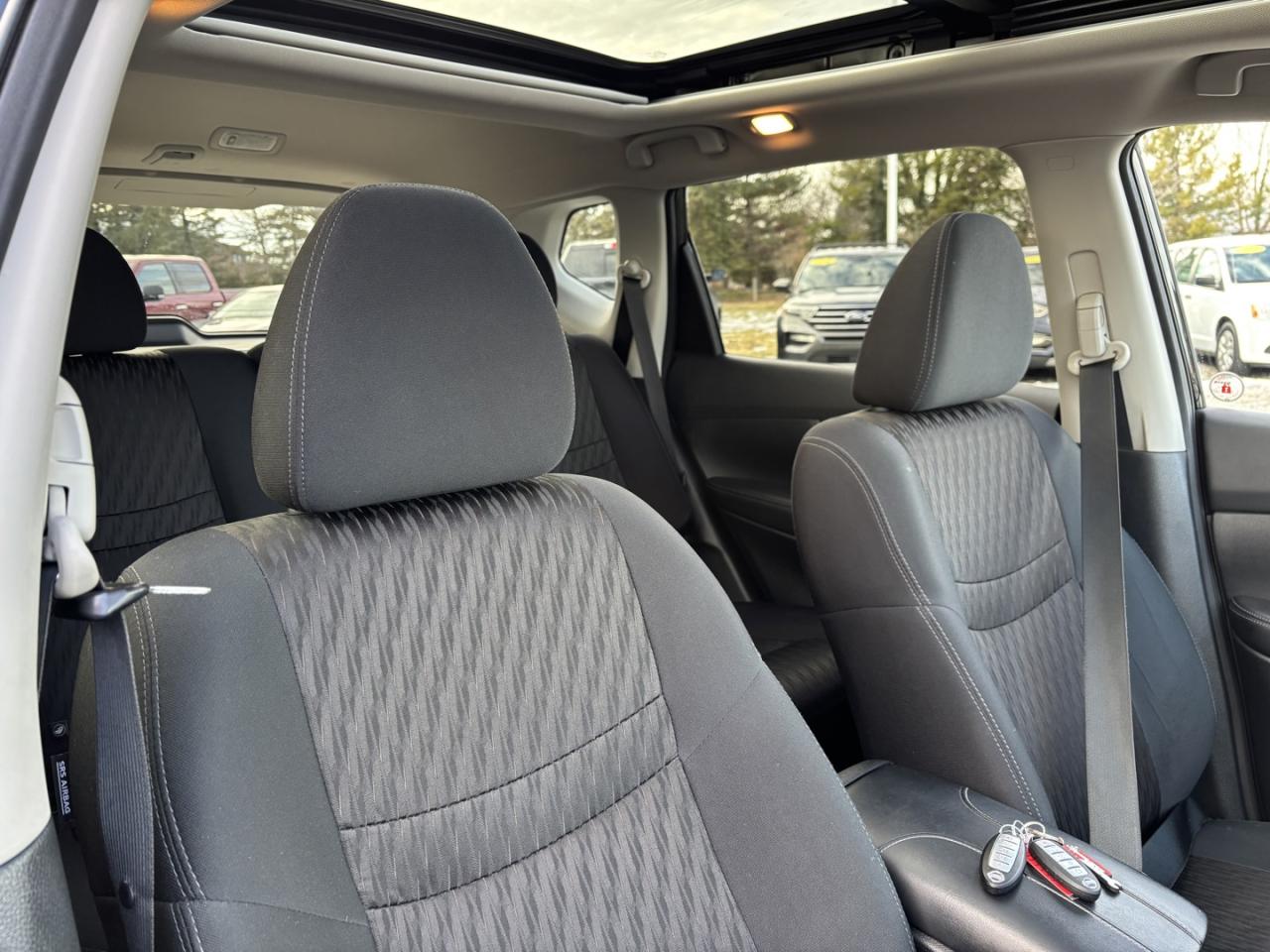 2019 Nissan Rogue S ~NO ACCIDENTS~1 OWNER~CLEAN TITLE~ Photo