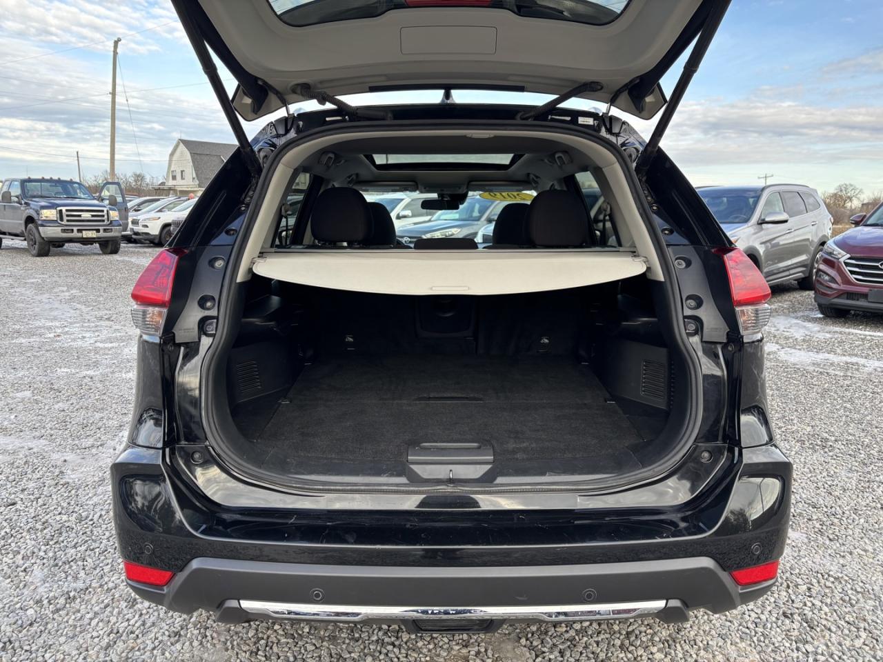 2019 Nissan Rogue S ~NO ACCIDENTS~1 OWNER~CLEAN TITLE~ Photo