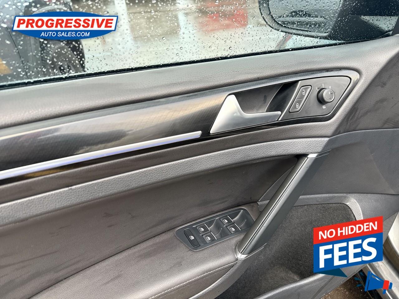 2018 Volkswagen Golf R 2.0 TSI Photo