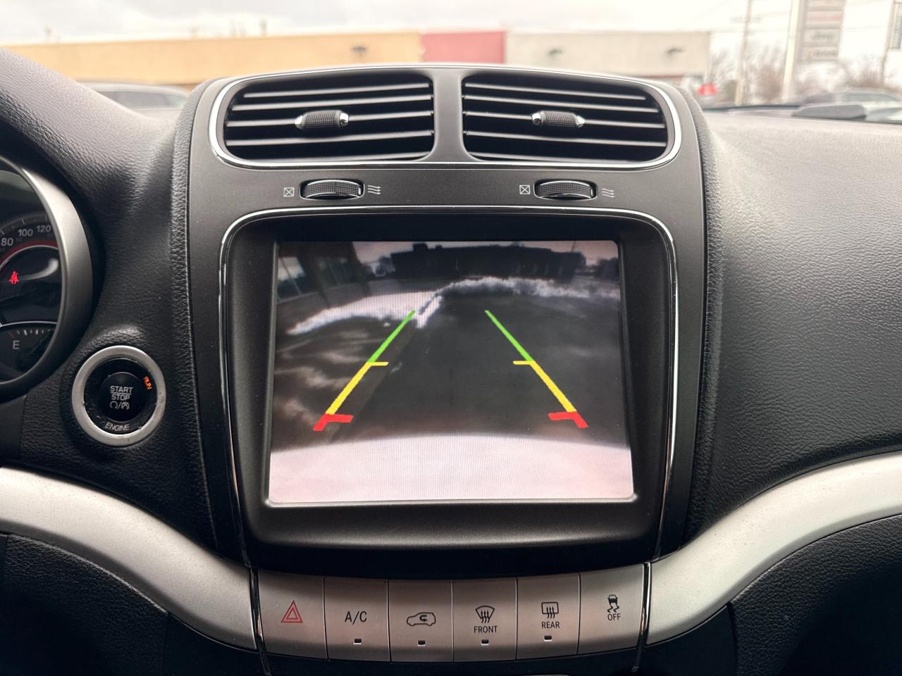 2014 Dodge Journey SXT Photo