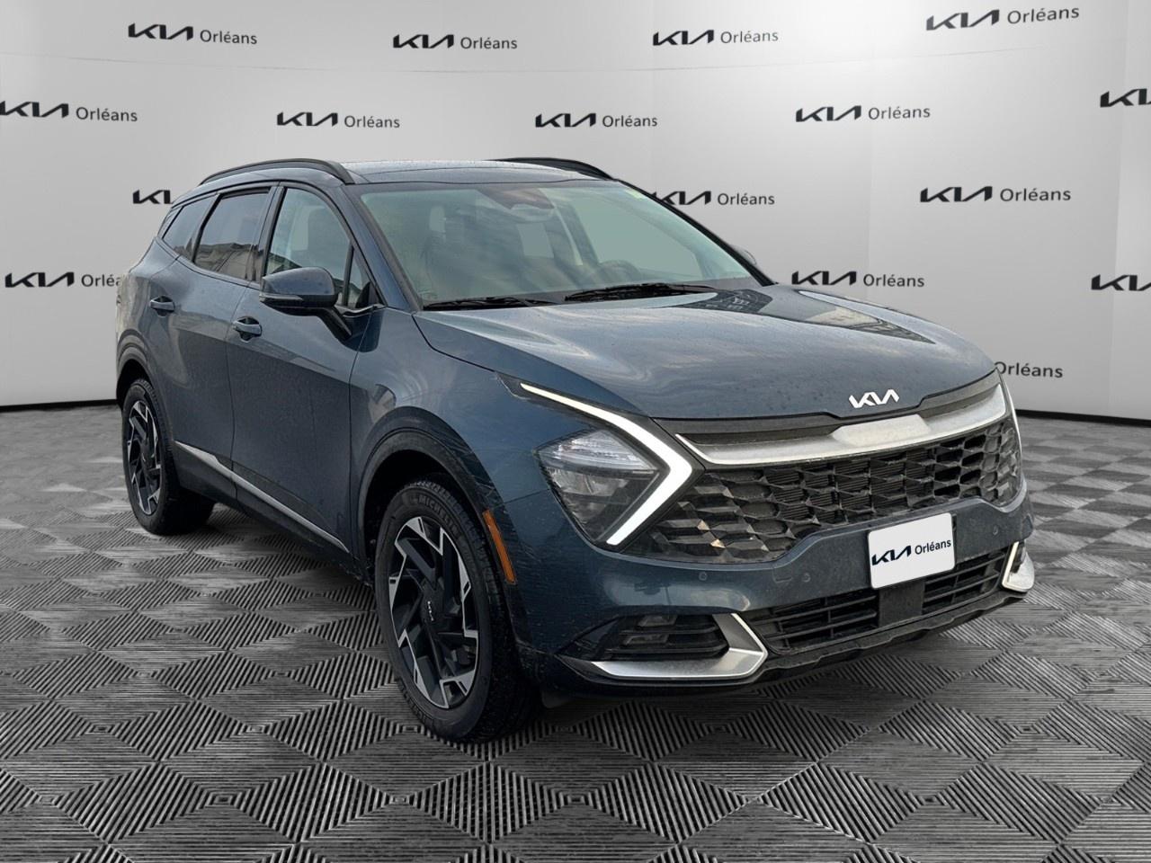 2025 Kia Sportage EX Premium AWD w/Black Interior Photo2