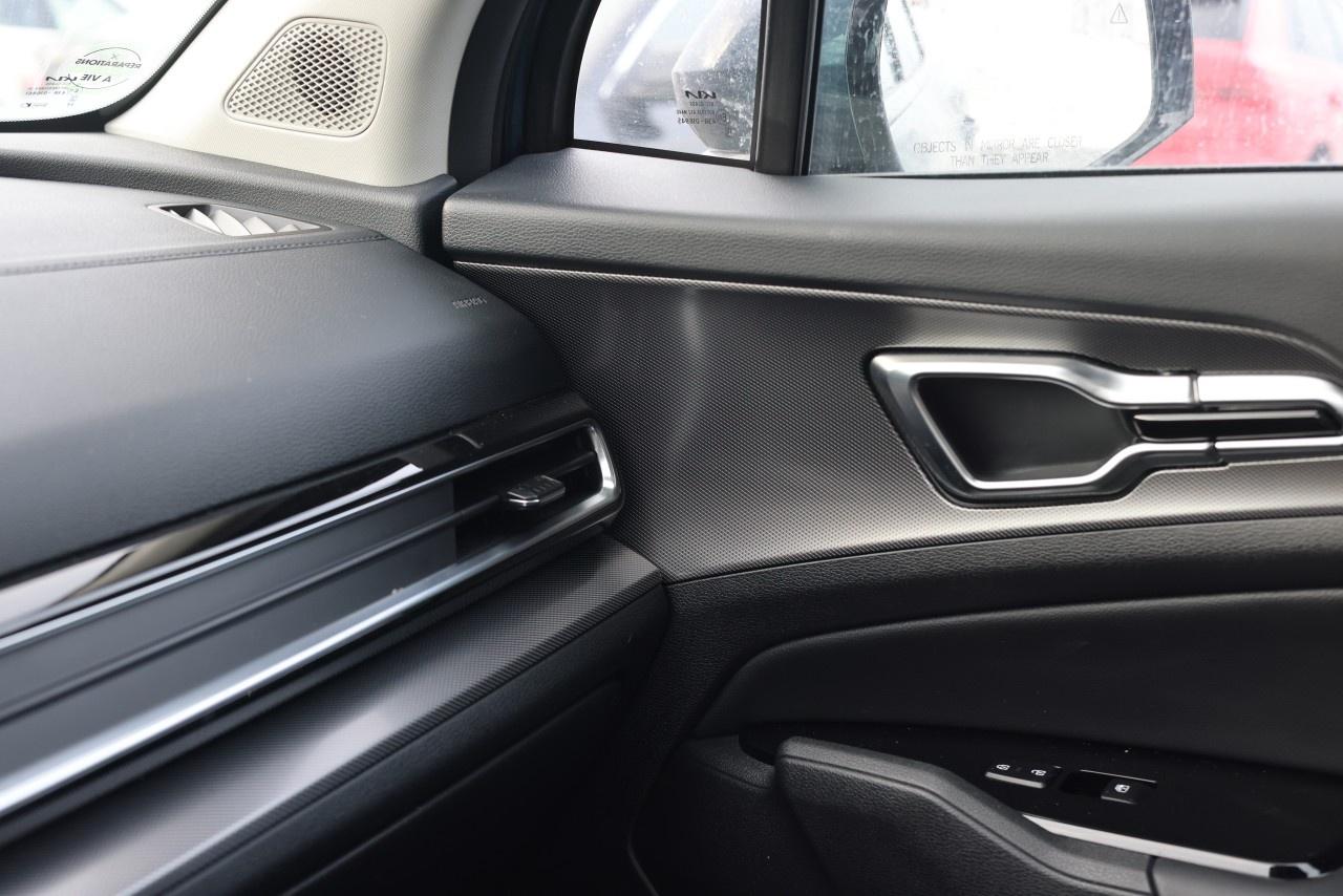 2025 Kia Sportage EX Premium AWD w/Black Interior Photo