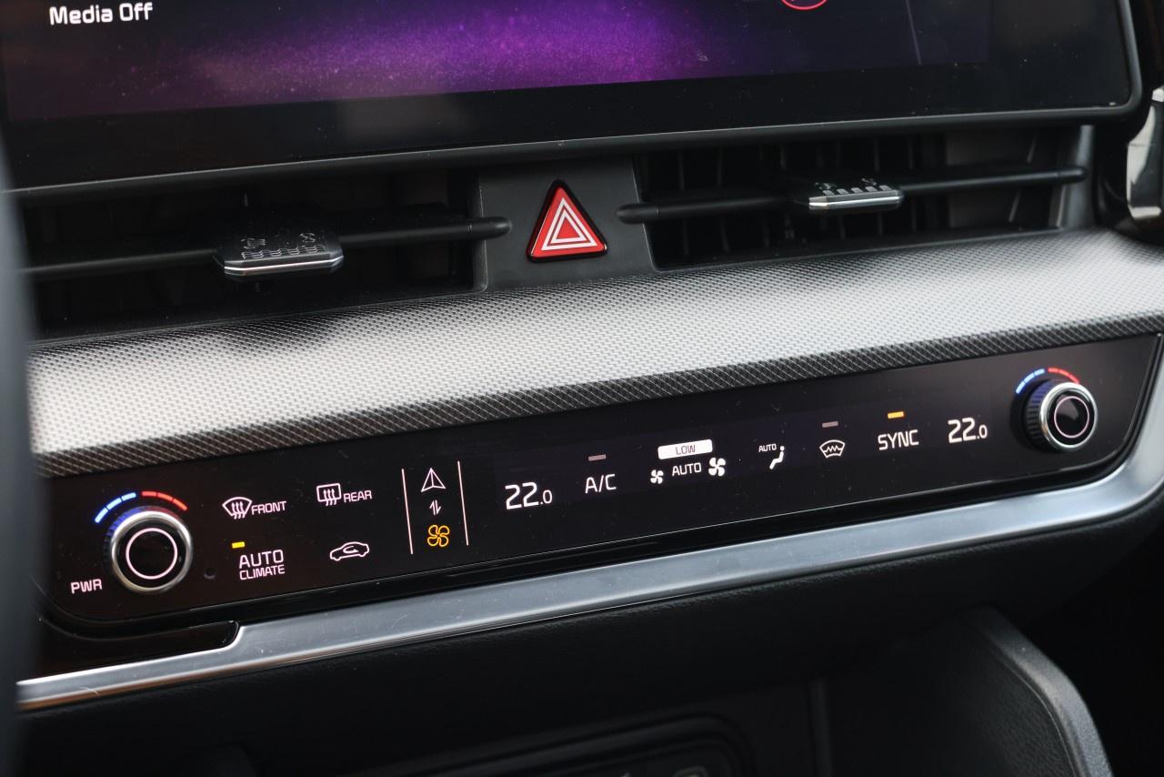 2025 Kia Sportage EX Premium AWD w/Black Interior Photo