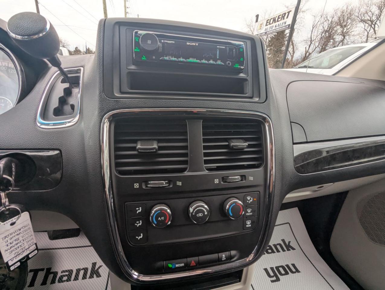 2016 Dodge Grand Caravan Canada Value Package WITH ECON MODE!! Photo