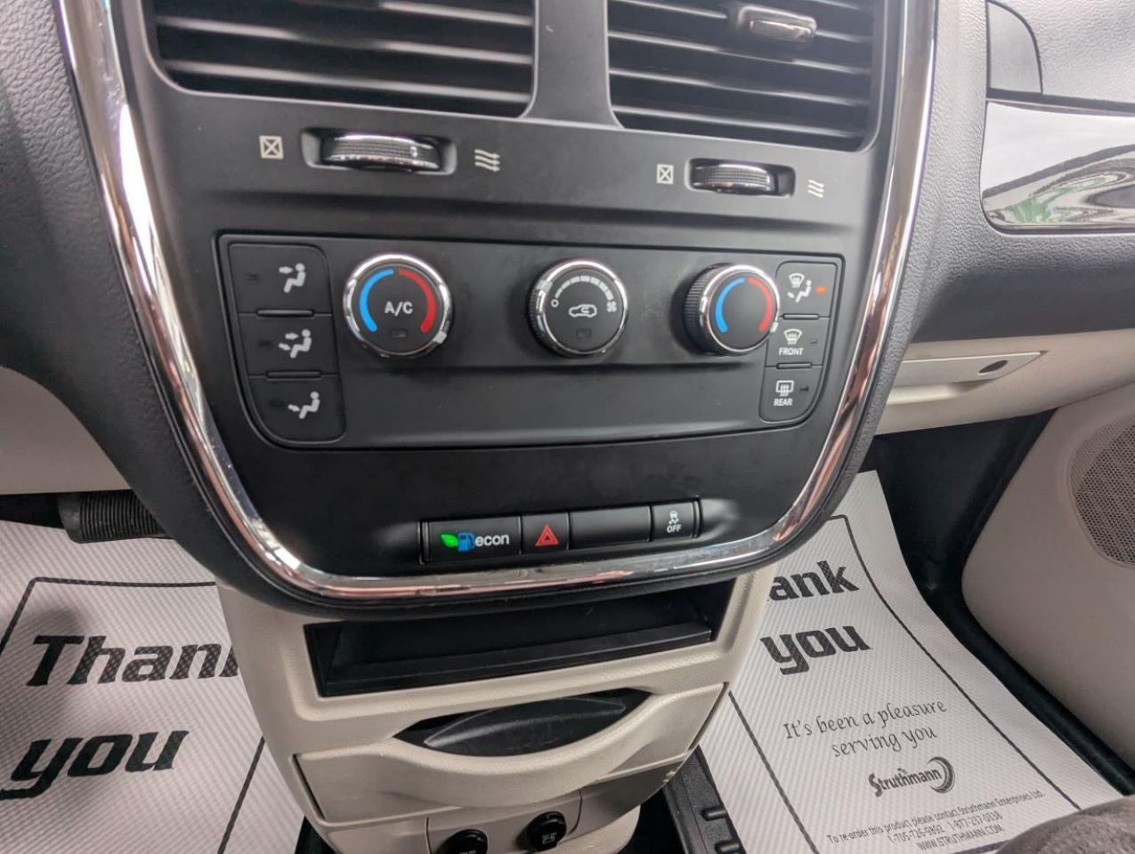 2016 Dodge Grand Caravan Canada Value Package WITH ECON MODE!! Photo