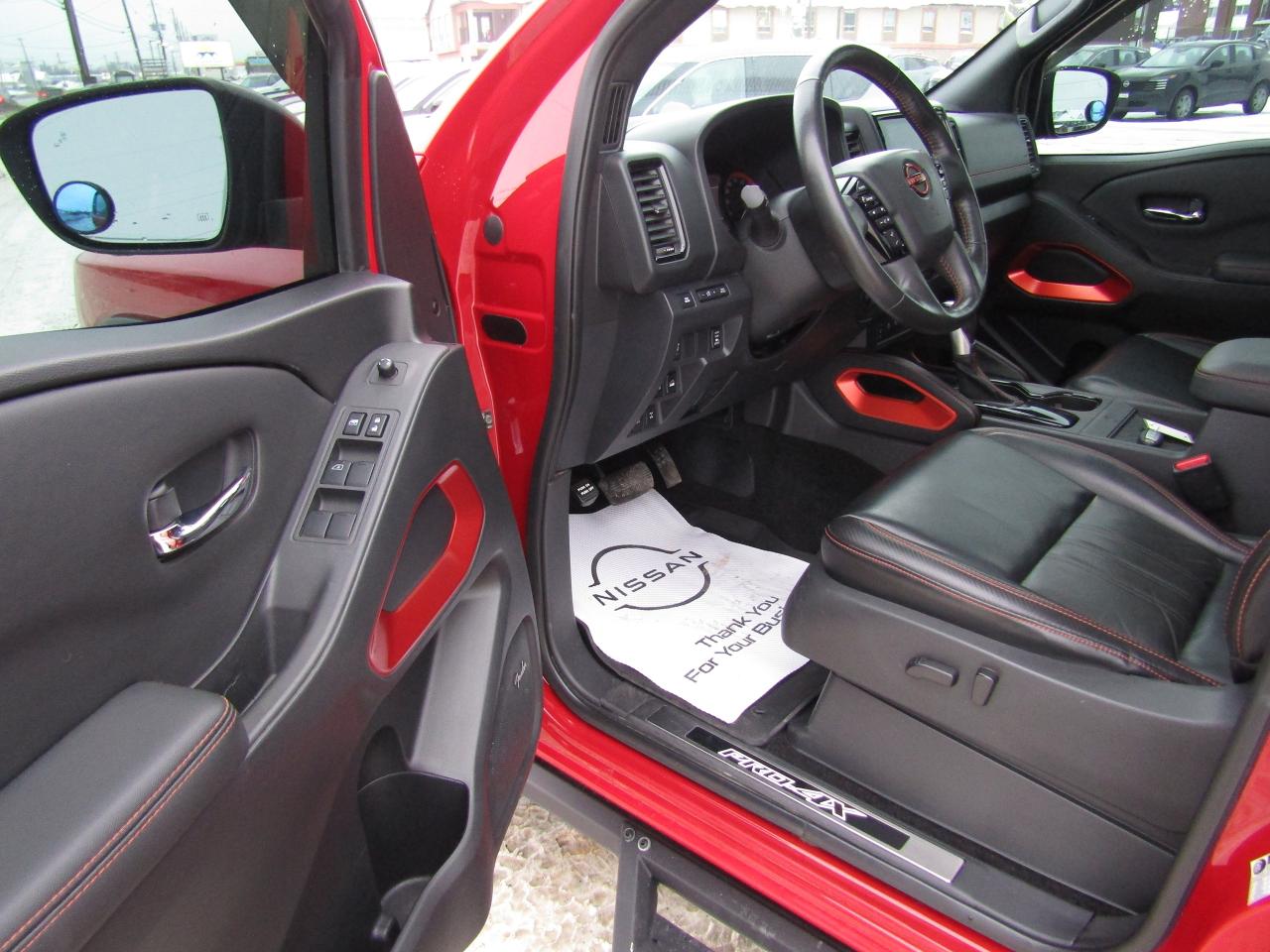 2023 Nissan Frontier PRO 4X Photo