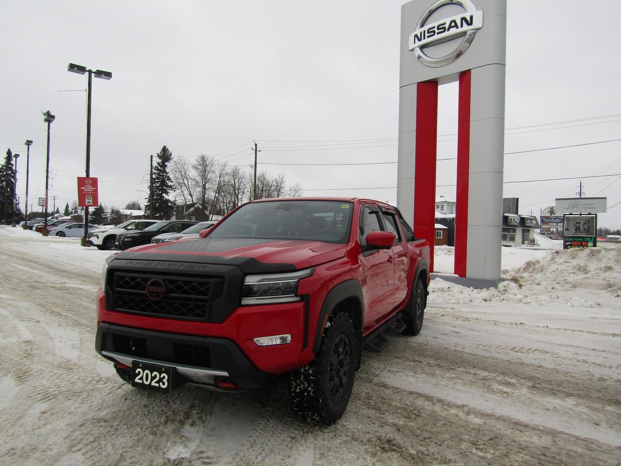 2023 Nissan Frontier PRO 4X Photo0