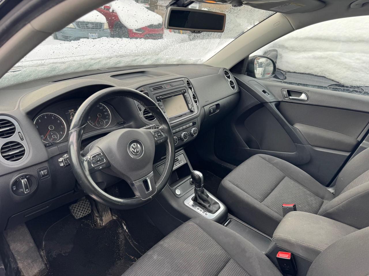 2015 Volkswagen Tiguan Special Edition AWD, PANO SUNROOF, HEATED SEATS!!! Photo6