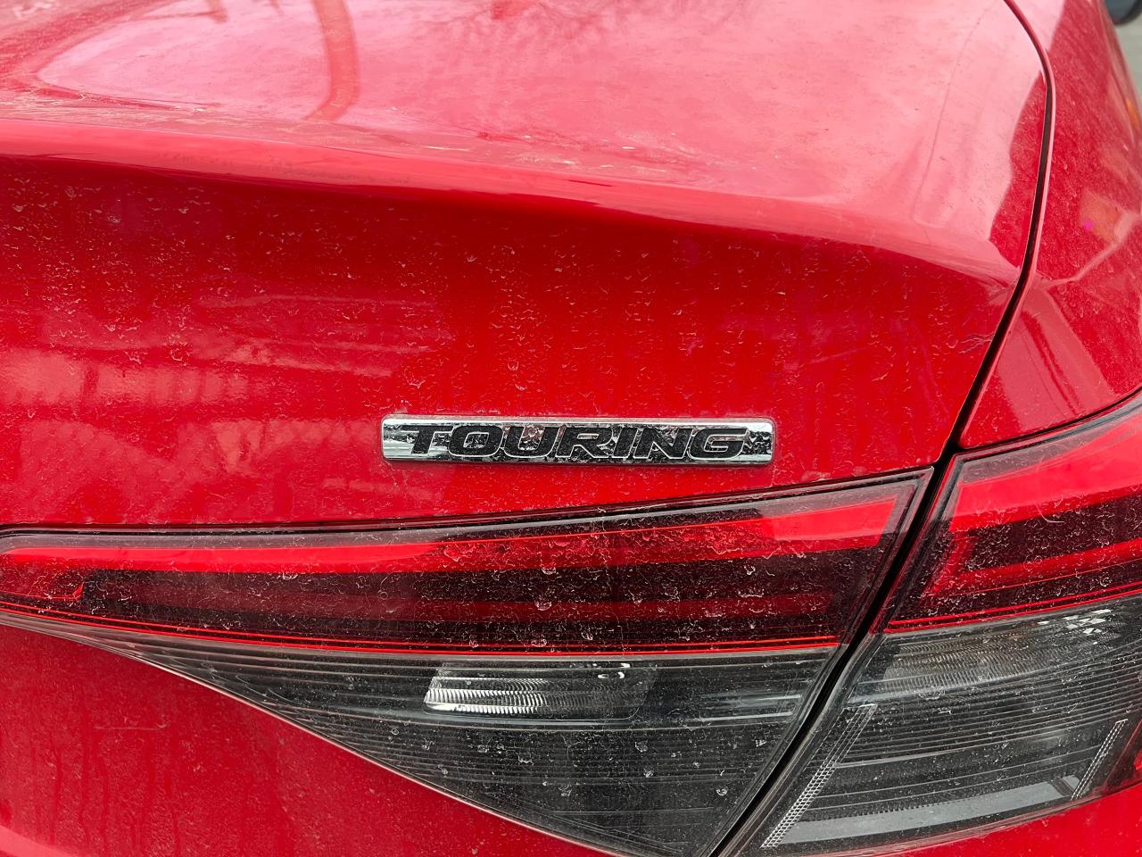 2022 Honda Civic Touring FULLY LOADED NO ACCIDENTS HEATED SEATS Photo