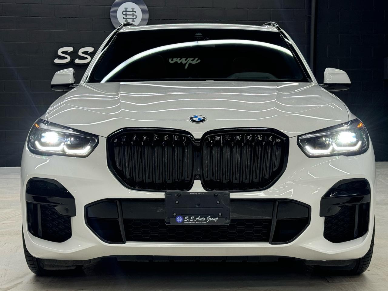 2022 BMW X5 M SPORT|7PASS|SKY LOUNGE|CRYSTAL SHIFT|ONE OWNER| Photo