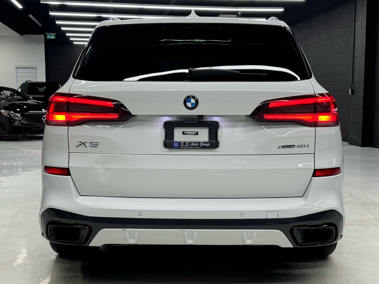 2022 BMW X5 M SPORT|7PASS|SKY LOUNGE|CRYSTAL SHIFT|ONE OWNER| Photo