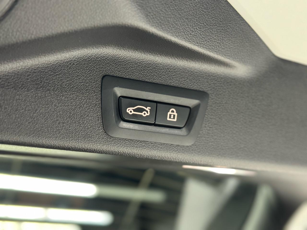 2022 BMW X5 M SPORT|7PASS|SKY LOUNGE|CRYSTAL SHIFT|ONE OWNER| Photo