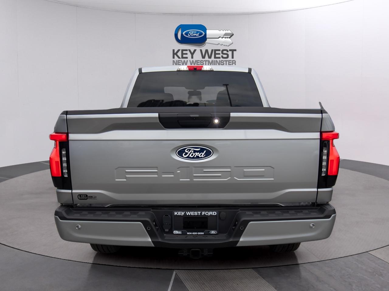 2025 Ford F-150 Lightning XLT Standard Range Battery 4WD SuperCrew 5.5' Box Photo2