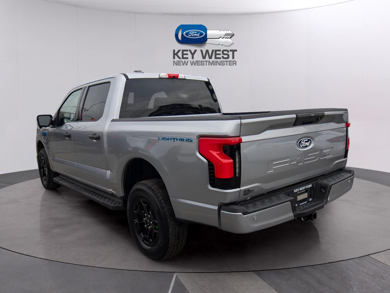 2025 Ford F-150 Lightning XLT Standard Range Battery 4WD SuperCrew 5.5' Box Photo1