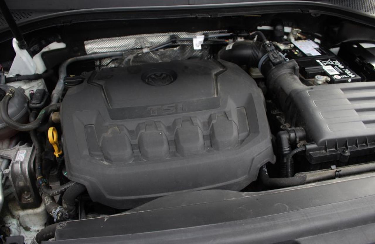 2024 Volkswagen Tiguan COMFORTLINE*AWD*Heated Leather*Moon Roof*CarPlay Photo