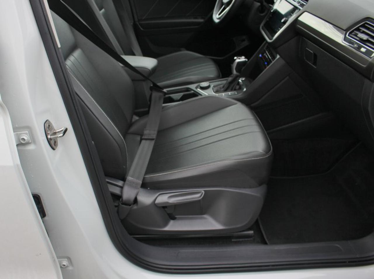 2024 Volkswagen Tiguan COMFORTLINE*AWD*Heated Leather*Moon Roof*CarPlay Photo