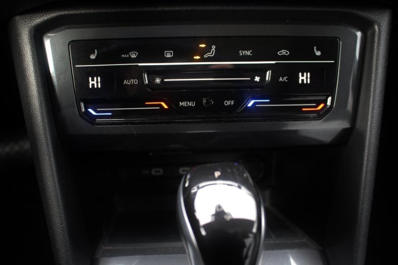 2024 Volkswagen Tiguan COMFORTLINE*AWD*Heated Leather*Moon Roof*CarPlay Photo