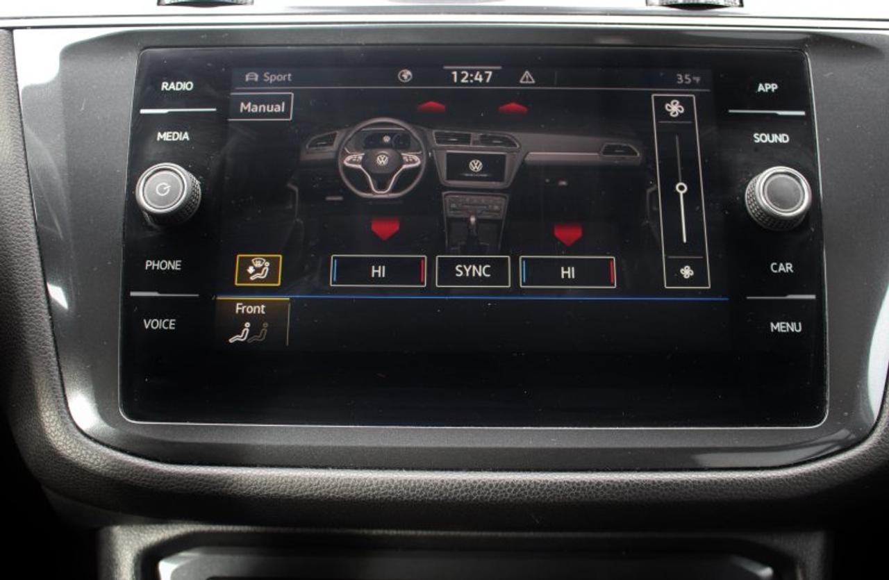 2024 Volkswagen Tiguan COMFORTLINE*AWD*Heated Leather*Moon Roof*CarPlay Photo