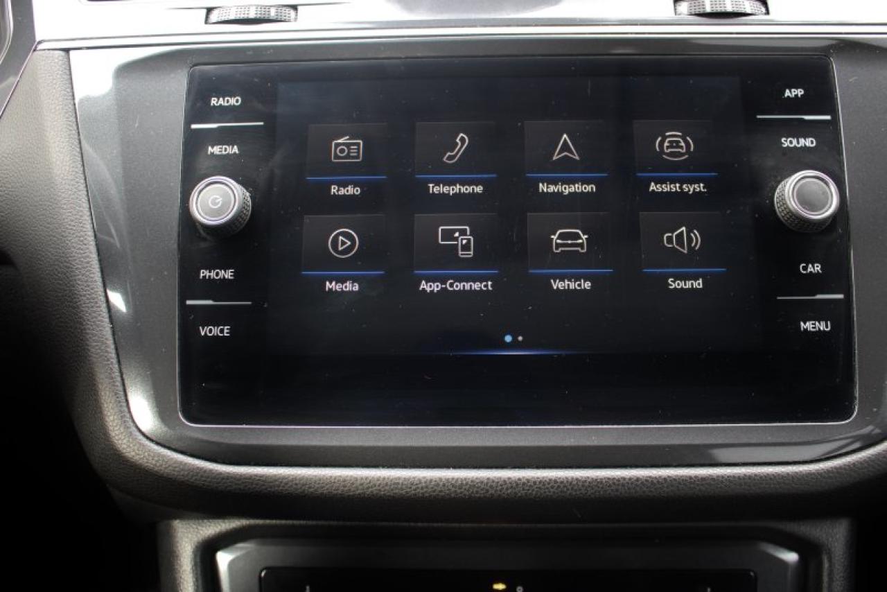 2024 Volkswagen Tiguan COMFORTLINE*AWD*Heated Leather*Moon Roof*CarPlay Photo