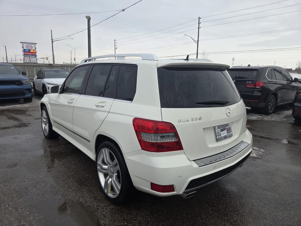 2012 Mercedes-Benz GLK-Class GLK 350, LOW KMS, AWD, ONLY 111KMS, CERTIFIED Photo