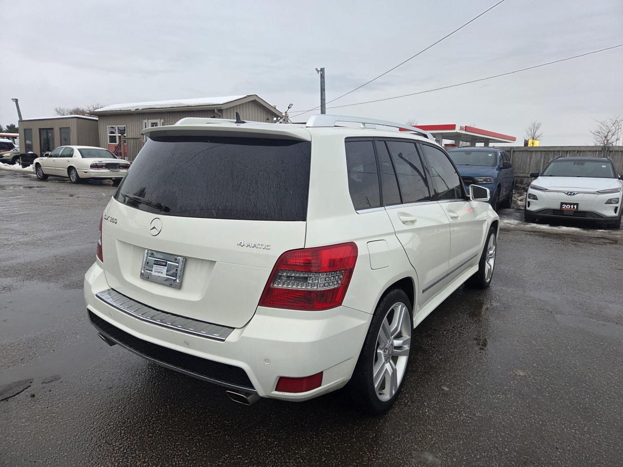 2012 Mercedes-Benz GLK-Class GLK 350, LOW KMS, AWD, ONLY 111KMS, CERTIFIED Photo
