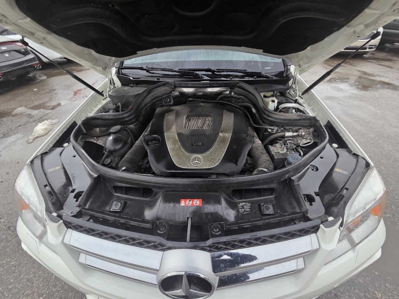 2012 Mercedes-Benz GLK-Class GLK 350, LOW KMS, AWD, ONLY 111KMS, CERTIFIED Photo