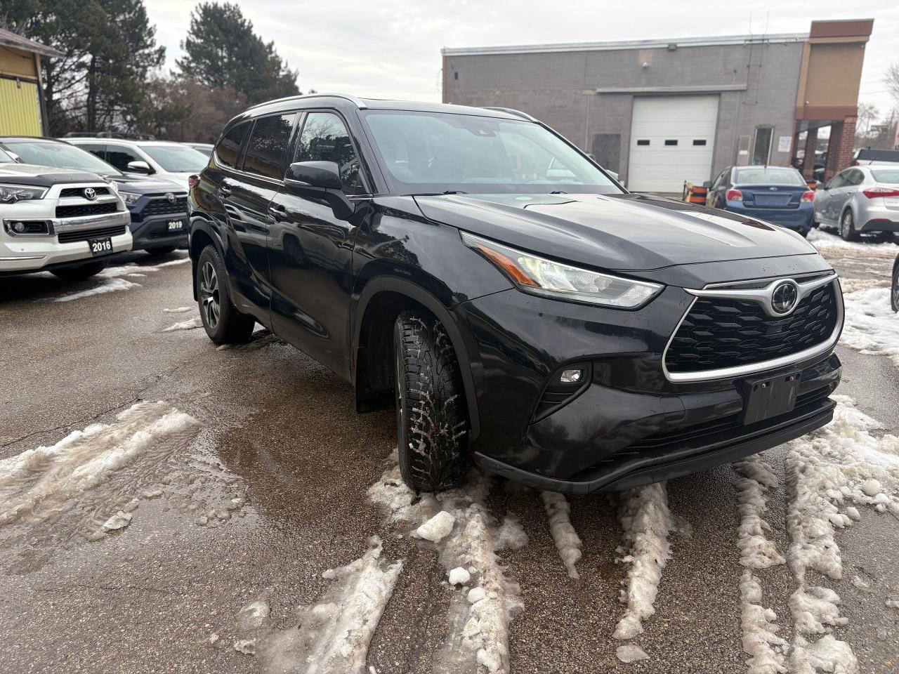 2020 Toyota Highlander XLE,AWD,8 PASSENGER,SAFETY+WRRANTY INCLUDED Photo