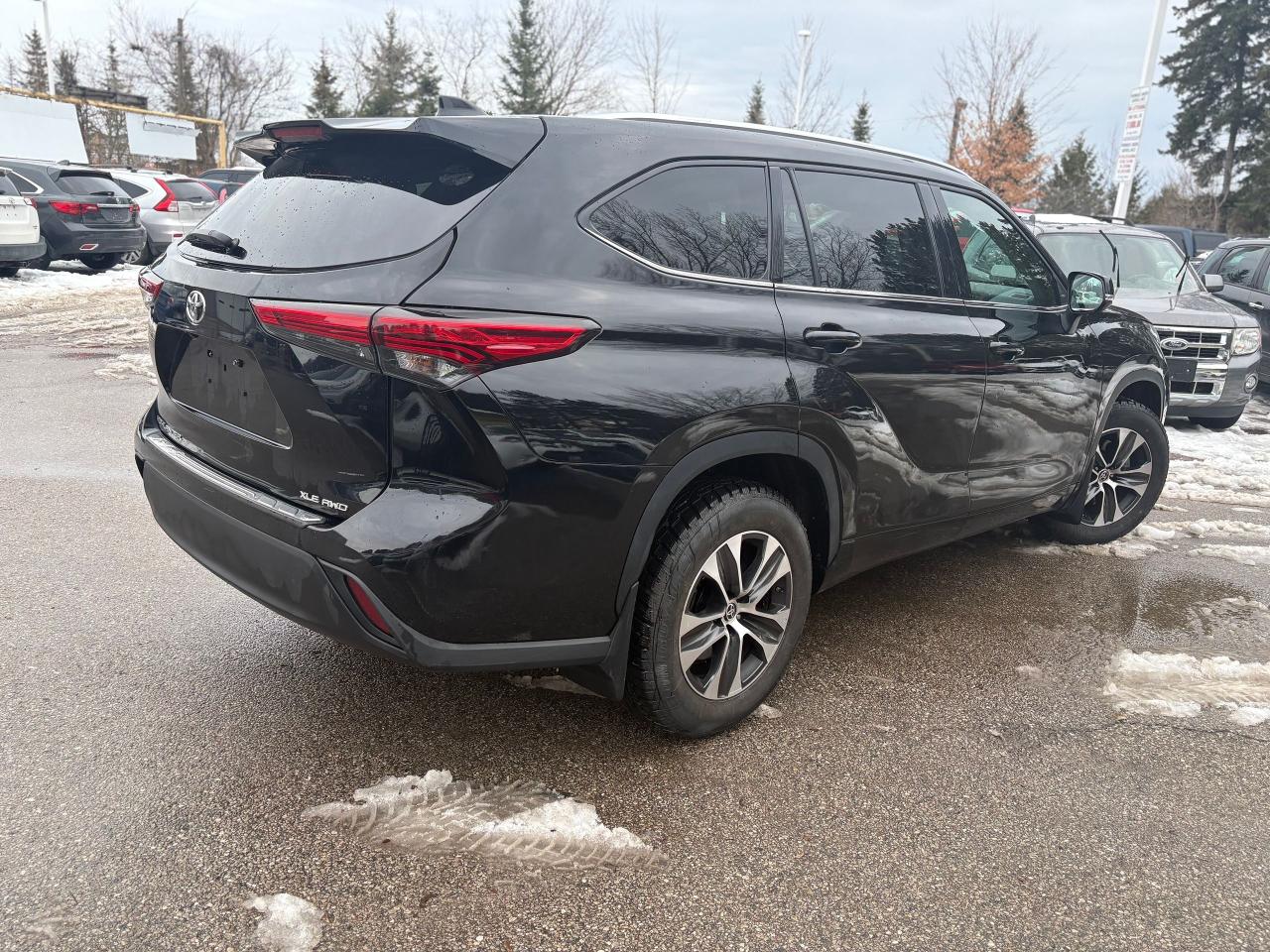 2020 Toyota Highlander XLE,AWD,8 PASSENGER,SAFETY+WRRANTY INCLUDED Photo2