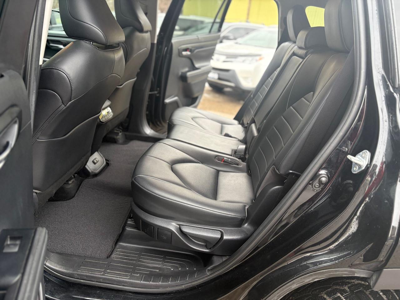 2020 Toyota Highlander XLE,AWD,8 PASSENGER,SAFETY+WRRANTY INCLUDED Photo