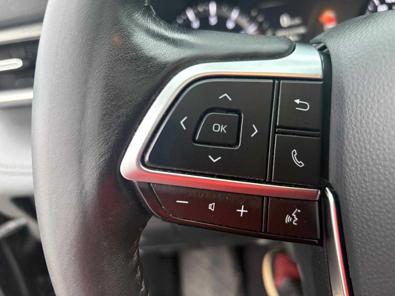 2020 Toyota Highlander XLE,AWD,8 PASSENGER,SAFETY+WRRANTY INCLUDED Photo