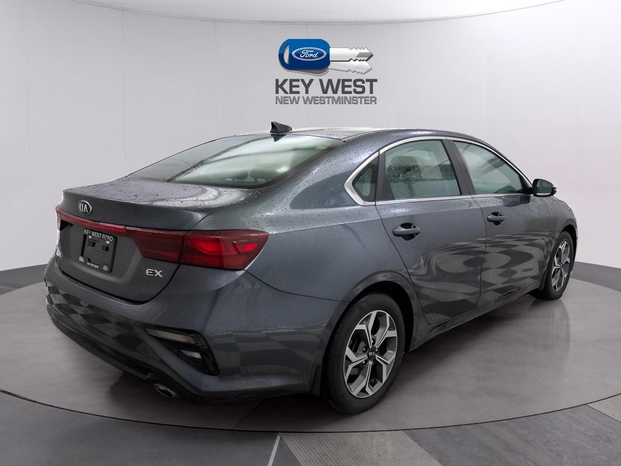 2021 Kia Forte EX Photo4