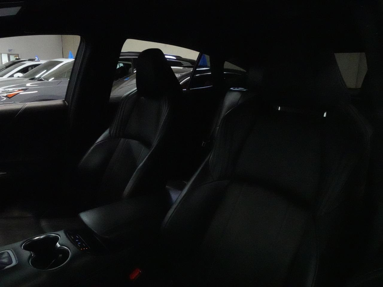 2021 Toyota Venza XLE HYBRID | AWD | Nav | Leather | BSM | CarPlay Photo