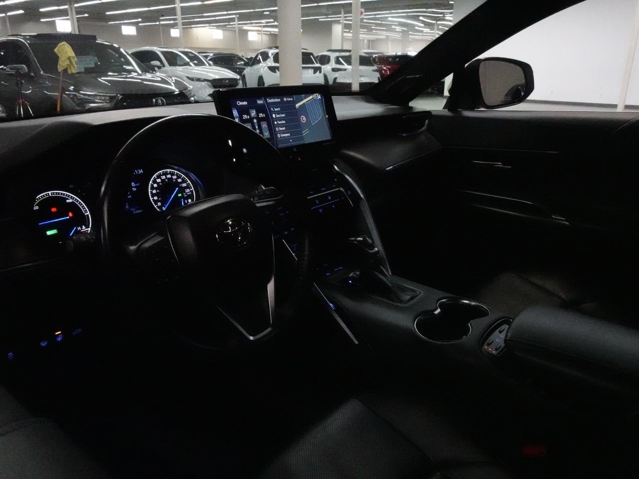 2021 Toyota Venza XLE HYBRID | AWD | Nav | Leather | BSM | CarPlay
