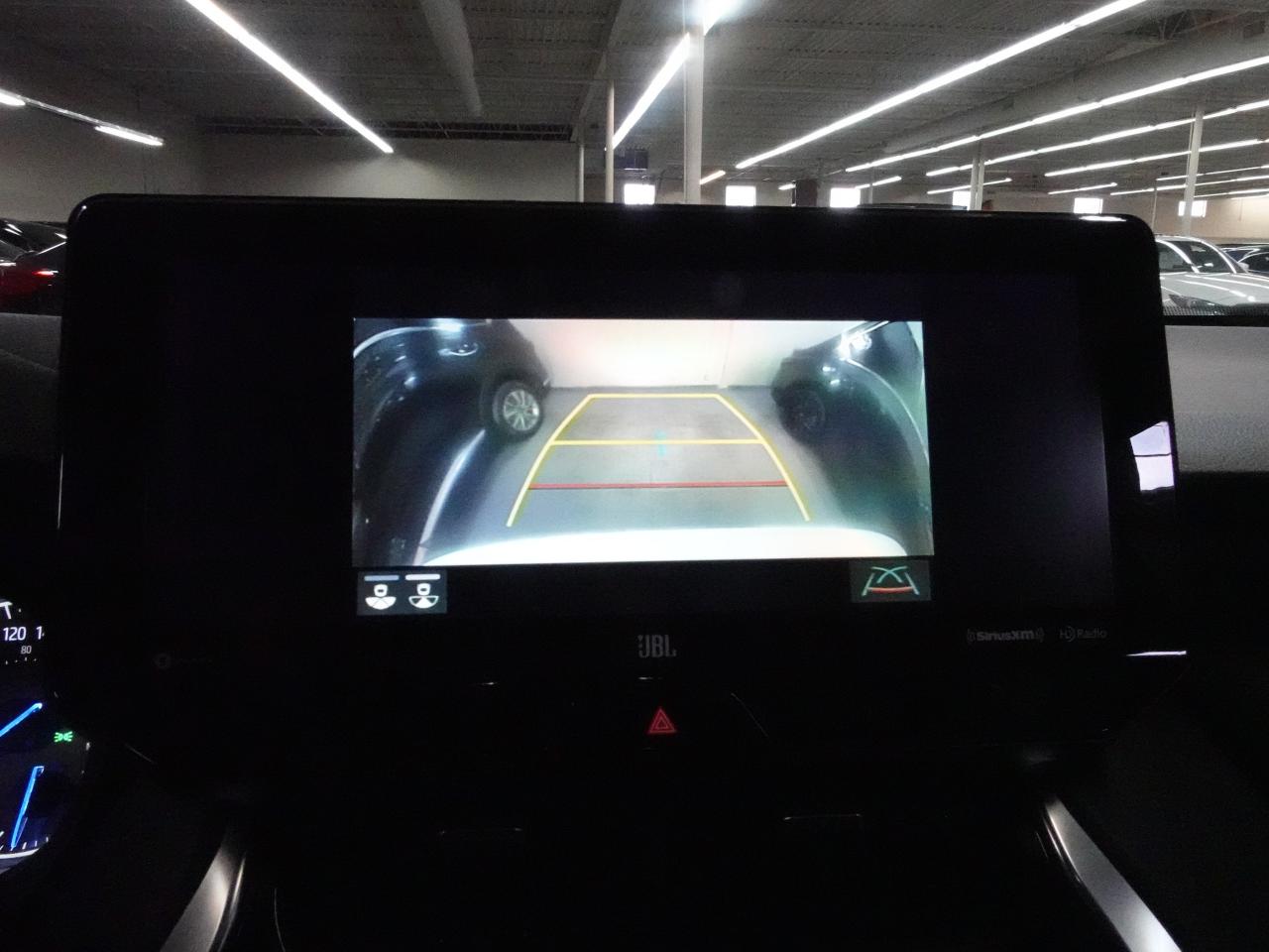 2021 Toyota Venza XLE HYBRID | AWD | Nav | Leather | BSM | CarPlay