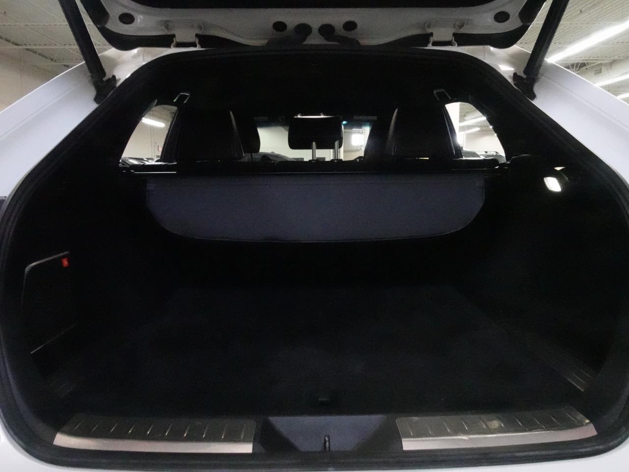 2021 Toyota Venza XLE HYBRID | AWD | Nav | Leather | BSM | CarPlay