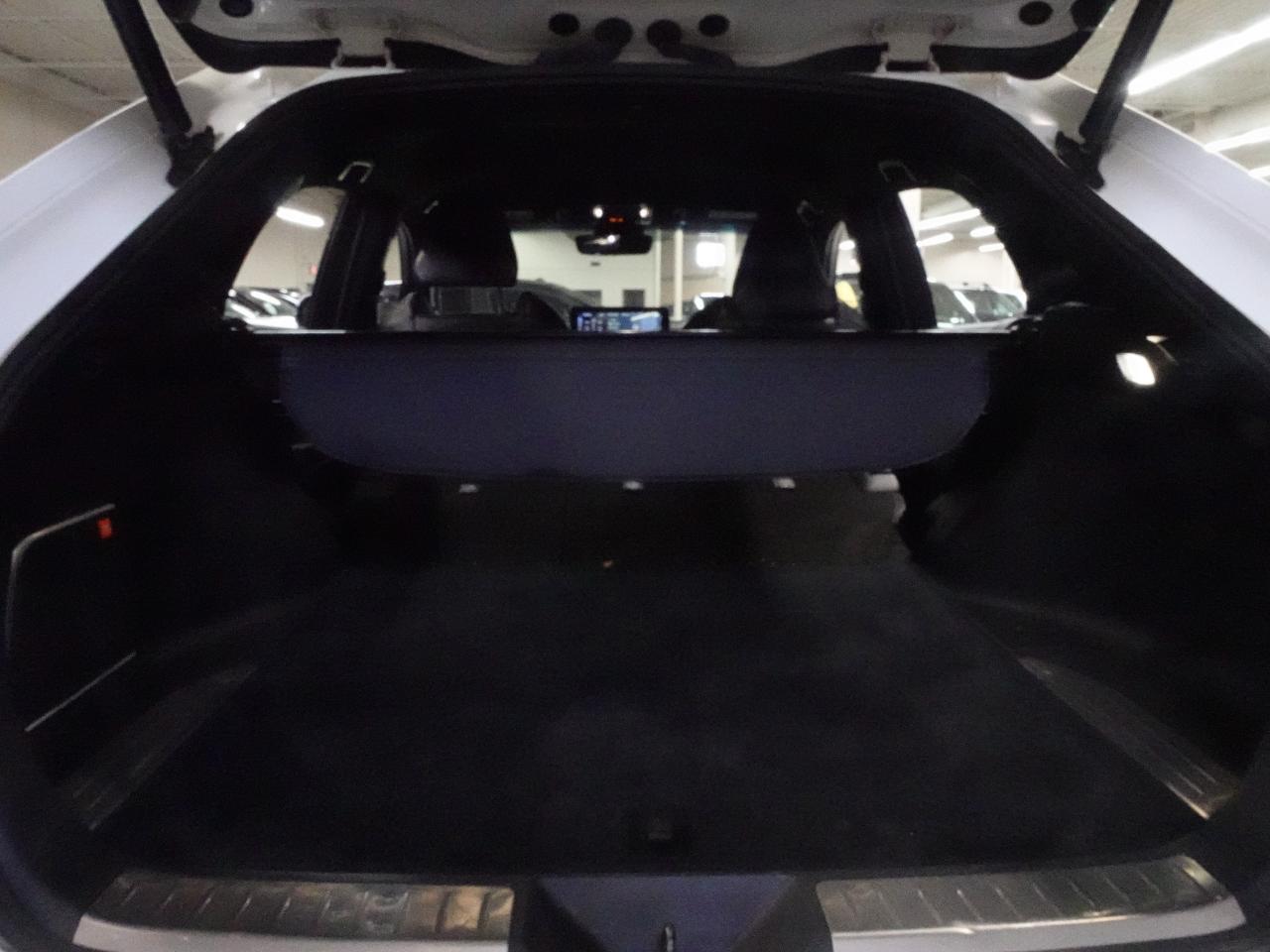 2021 Toyota Venza XLE HYBRID | AWD | Nav | Leather | BSM | CarPlay