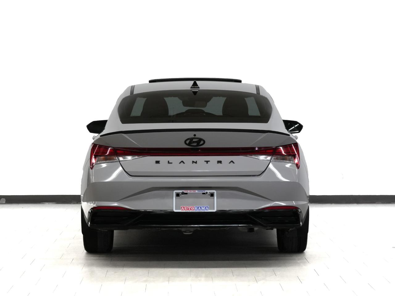 2023 Hyundai Elantra Luxury | NAV | Leather | Sunroof | BSM | CarPlay Photo