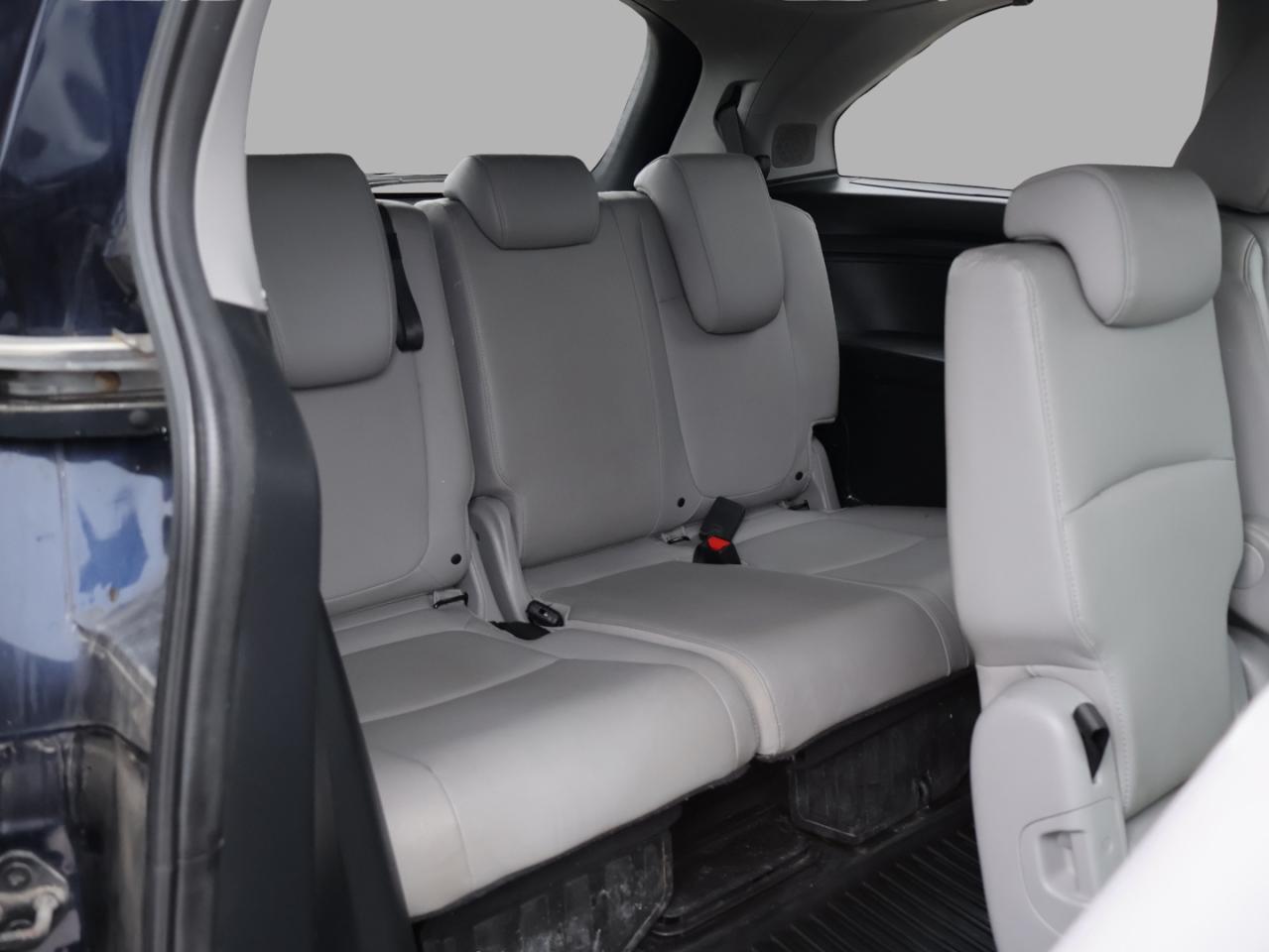 2018 Honda Odyssey TOURING CERTIFIED *1 OWNER* CAMERA NAV DVD LEATHER HEATED SEATS SUNROOF CRUISE ALLOYS Photo