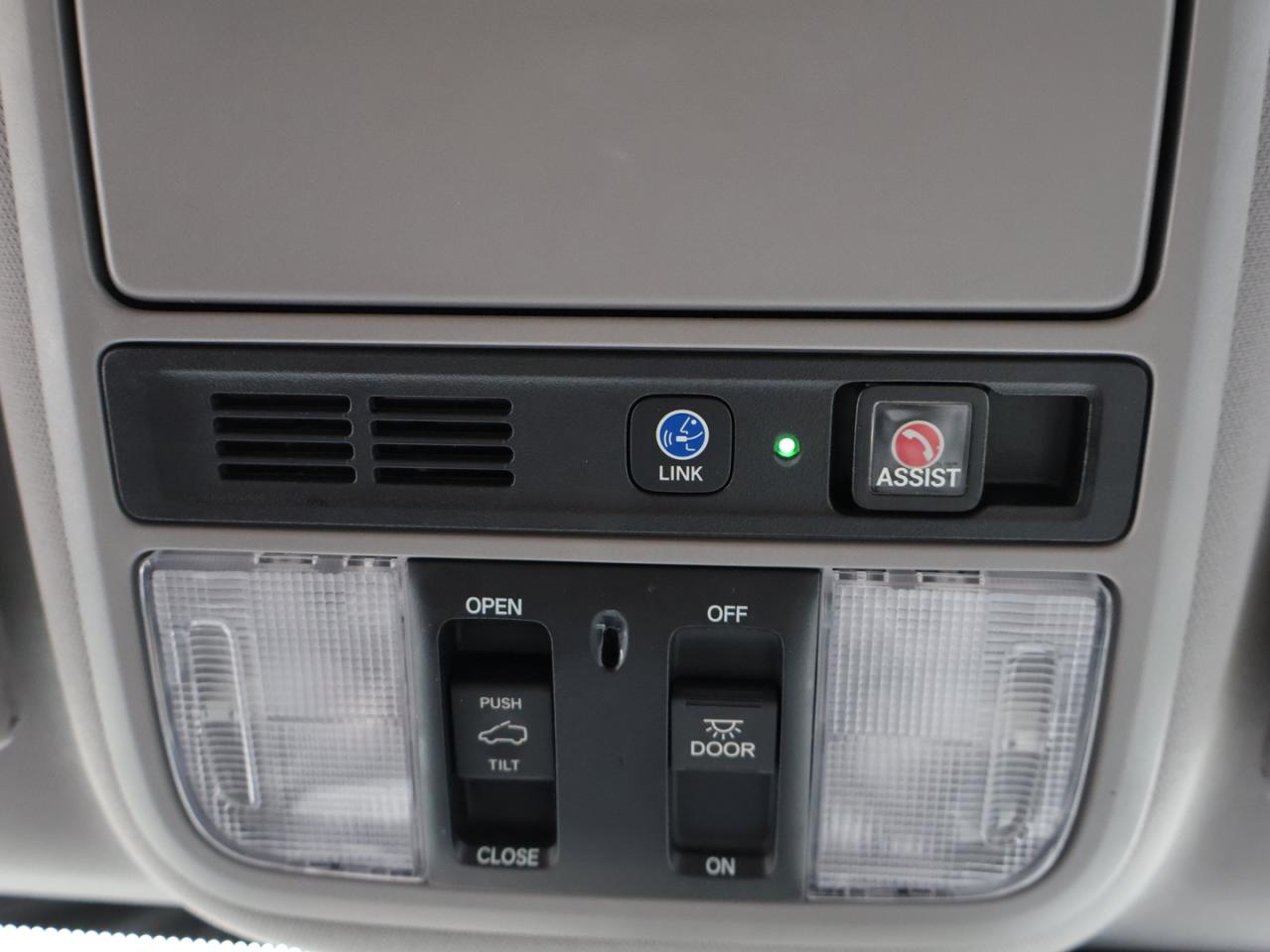 2018 Honda Odyssey TOURING CERTIFIED *1 OWNER* CAMERA NAV DVD LEATHER HEATED SEATS SUNROOF CRUISE ALLOYS Photo