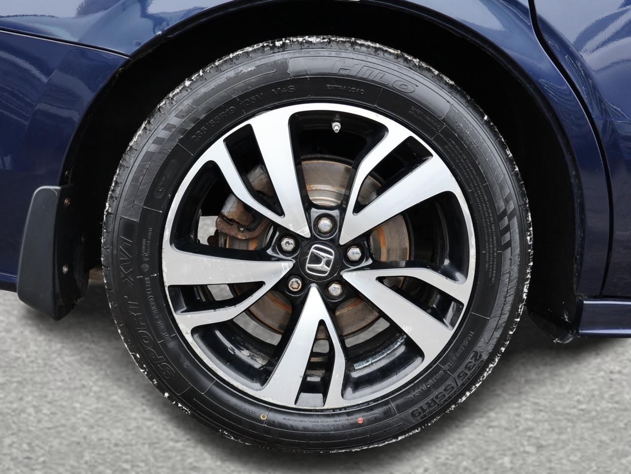 2018 Honda Odyssey TOURING CERTIFIED *1 OWNER* CAMERA NAV DVD LEATHER HEATED SEATS SUNROOF CRUISE ALLOYS Photo