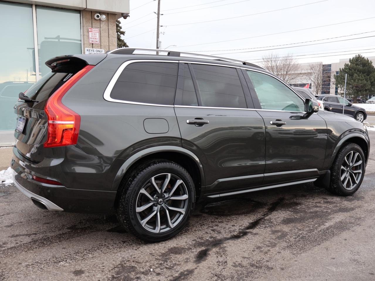 2018 Volvo XC90 T5 MOMENTUM AWD CERTIFIED *1 OWNER*ACCIDENT FREE* CAMERA NAV BLUETOOTH LEATHER HEATED SEATS PANO ROOF CRUISE ALLOYS Photo