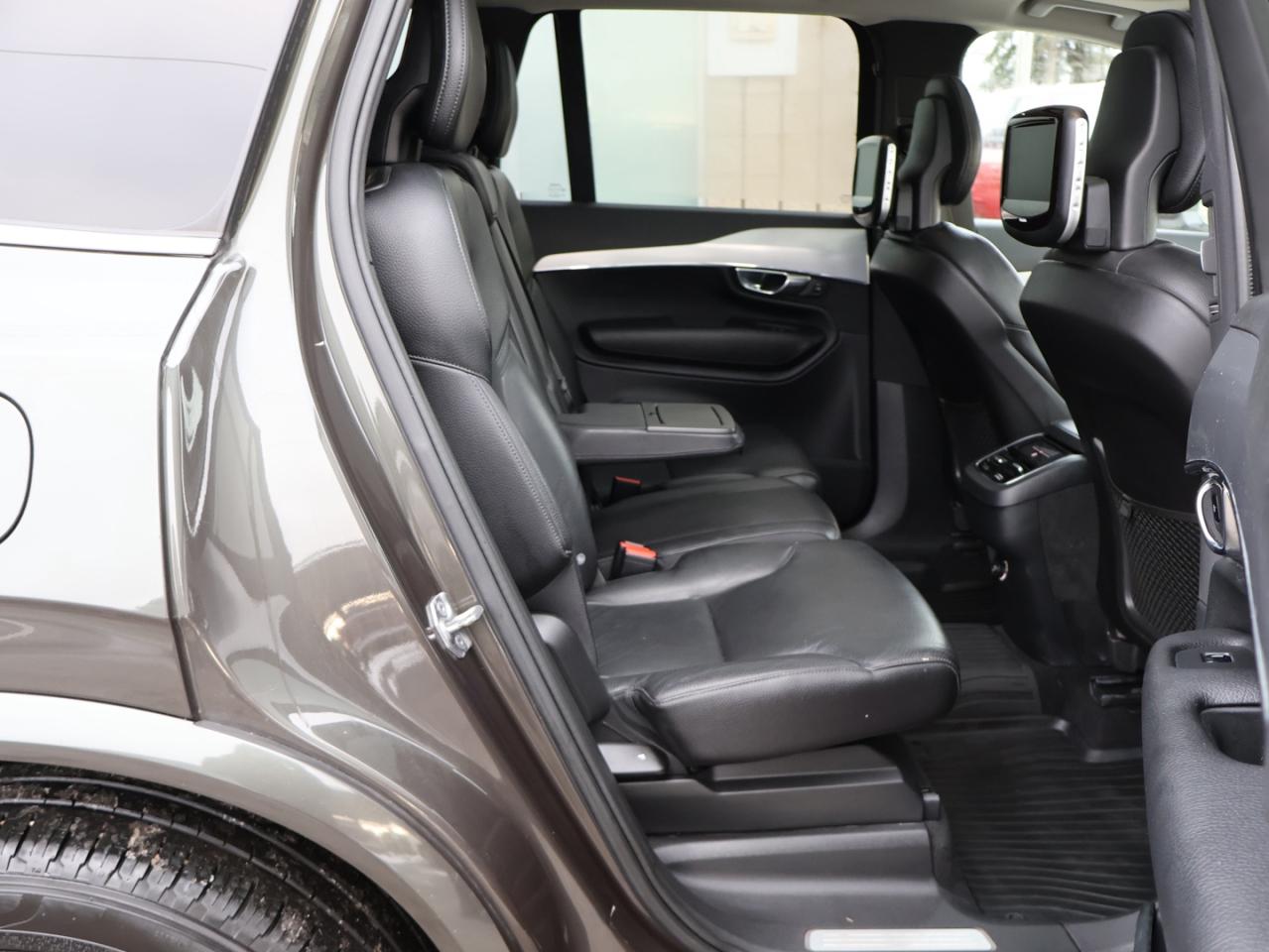 2018 Volvo XC90 T5 MOMENTUM AWD CERTIFIED *1 OWNER*ACCIDENT FREE* CAMERA NAV BLUETOOTH LEATHER HEATED SEATS PANO ROOF CRUISE ALLOYS Photo