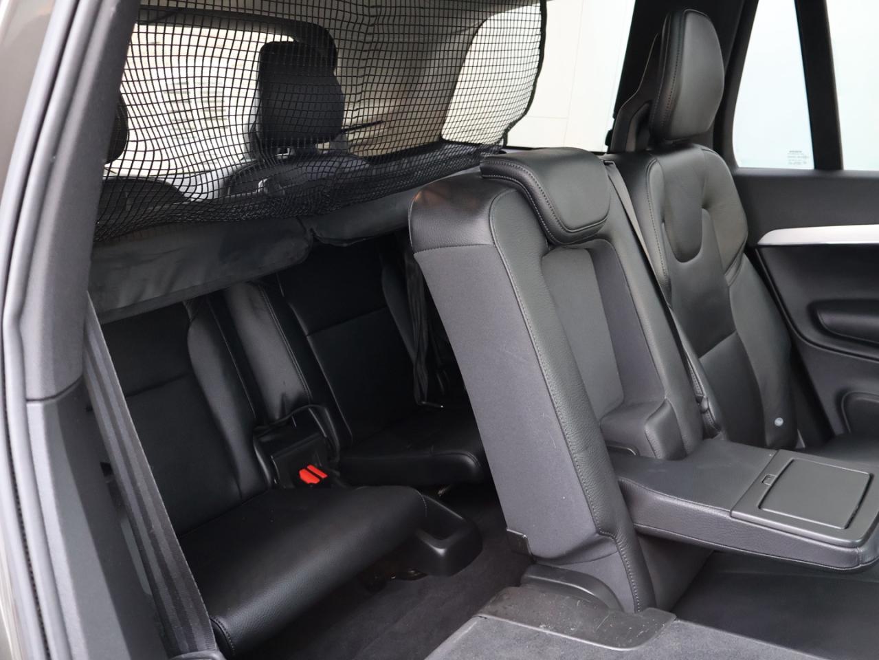 2018 Volvo XC90 T5 MOMENTUM AWD CERTIFIED *1 OWNER*ACCIDENT FREE* CAMERA NAV BLUETOOTH LEATHER HEATED SEATS PANO ROOF CRUISE ALLOYS Photo