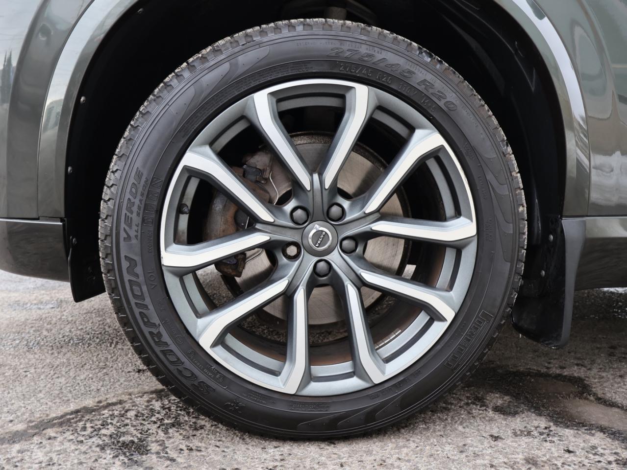 2018 Volvo XC90 T5 MOMENTUM AWD CERTIFIED *1 OWNER*ACCIDENT FREE* CAMERA NAV BLUETOOTH LEATHER HEATED SEATS PANO ROOF CRUISE ALLOYS Photo